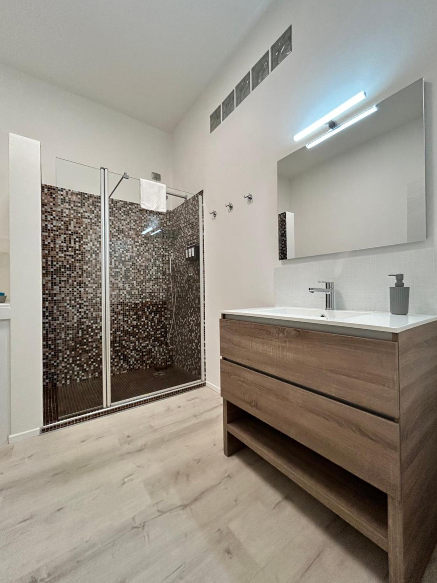 Tezone Seven Apartments Verona Exterior photo